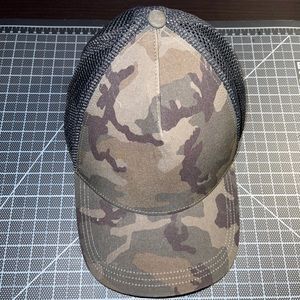 Lululemon camo baseball cap men’s/ women’s